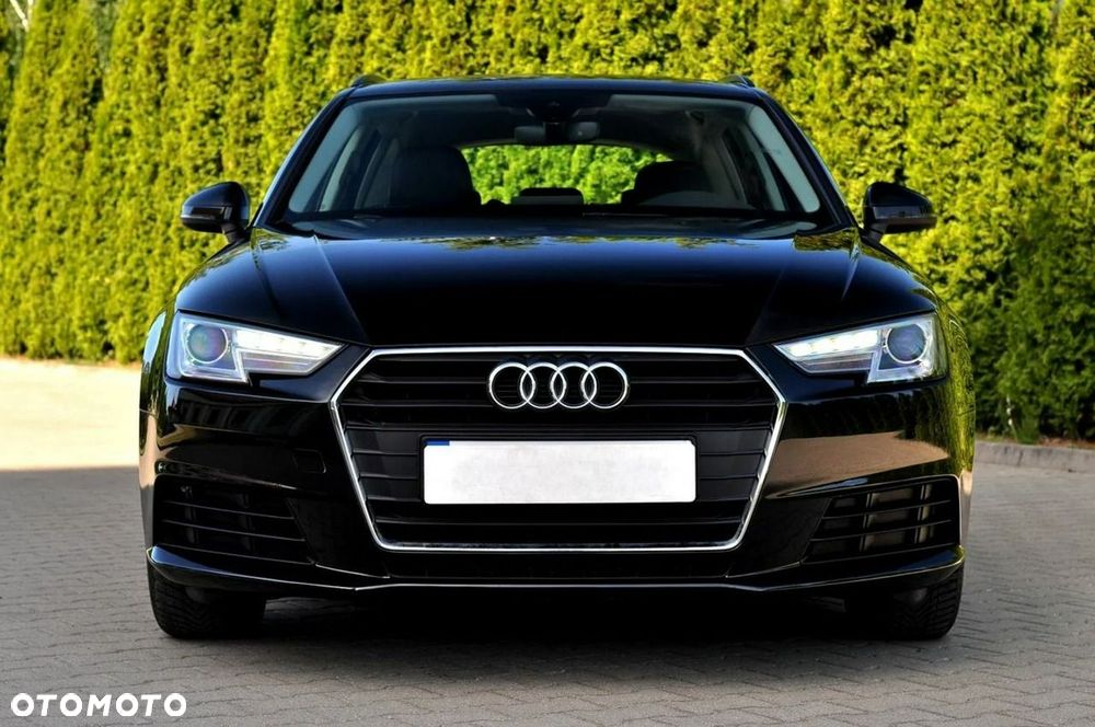 Audi A4 Avant 2.0 TDI Design - 5