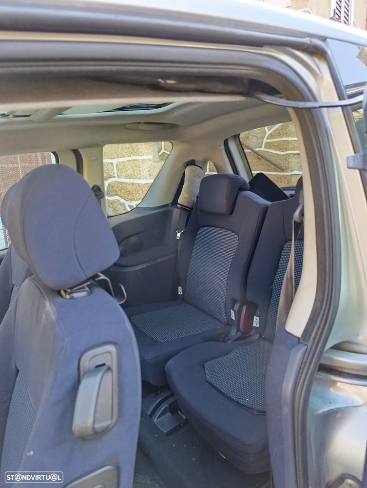 Peugeot 1007 1.4 HDi Urban - 9