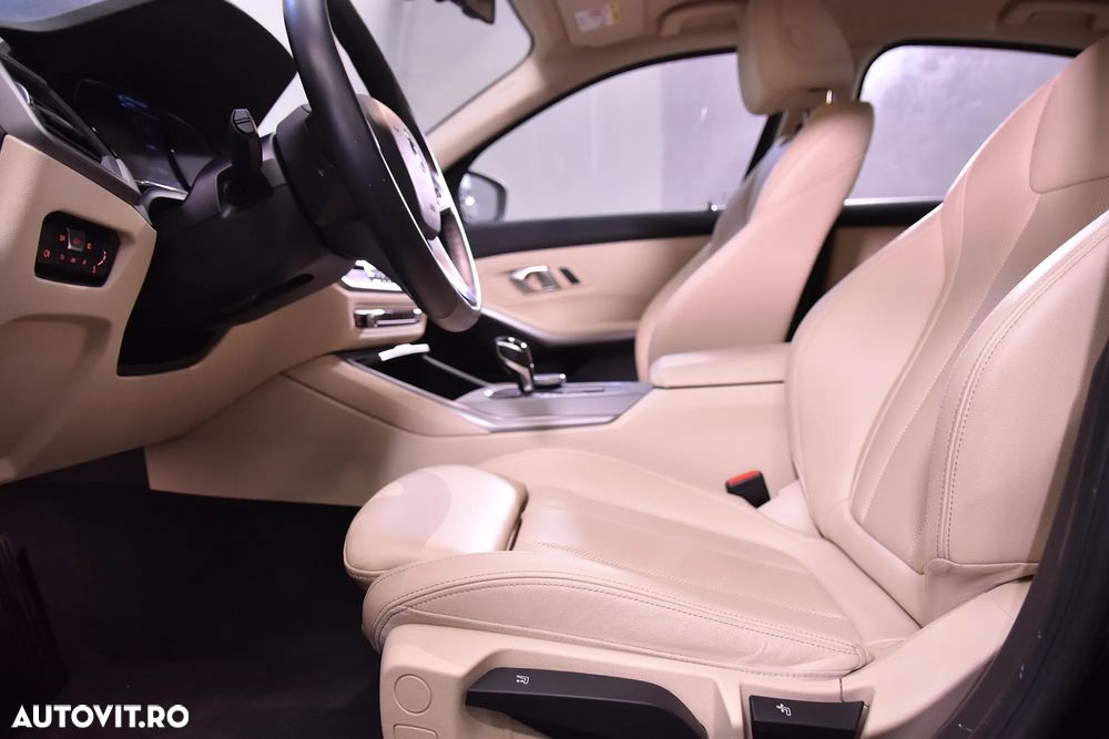 BMW Seria 3 318d Aut. - 23