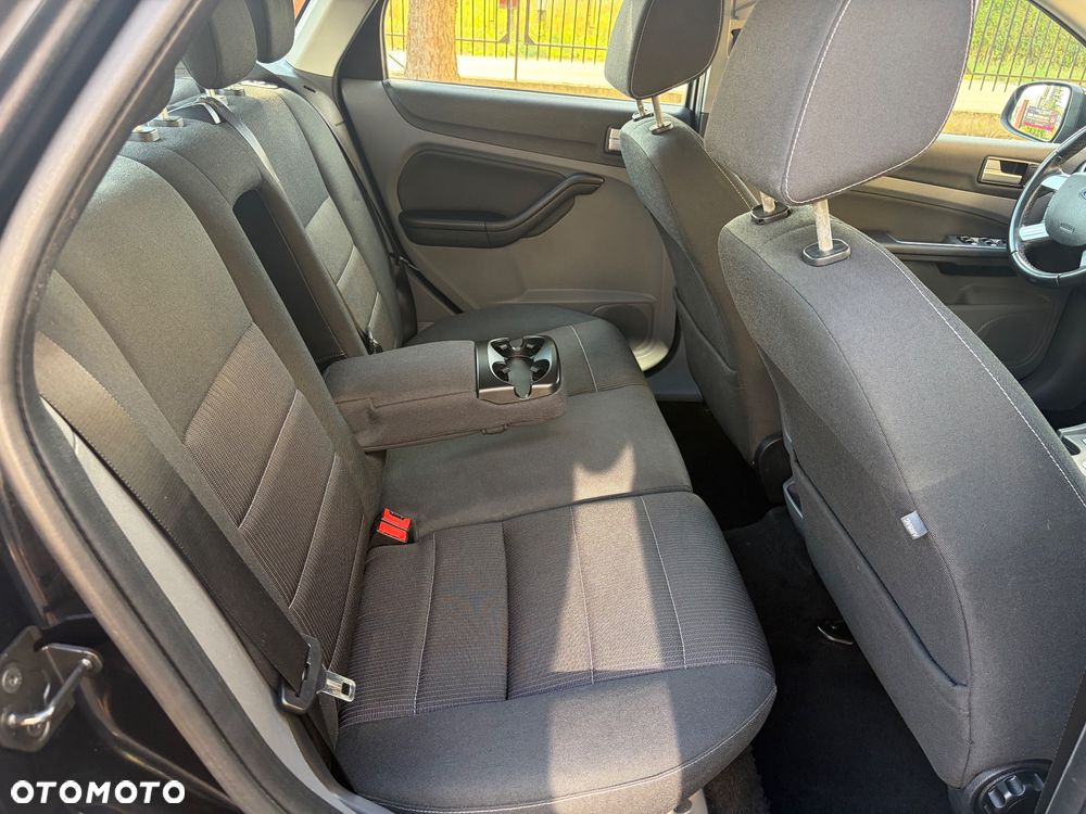 Ford Focus 1.8 Titanium - 29