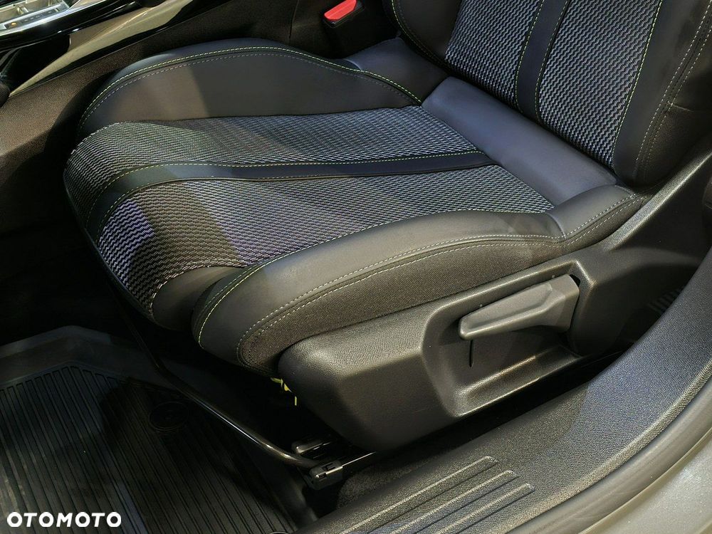 Peugeot 2008 - 15