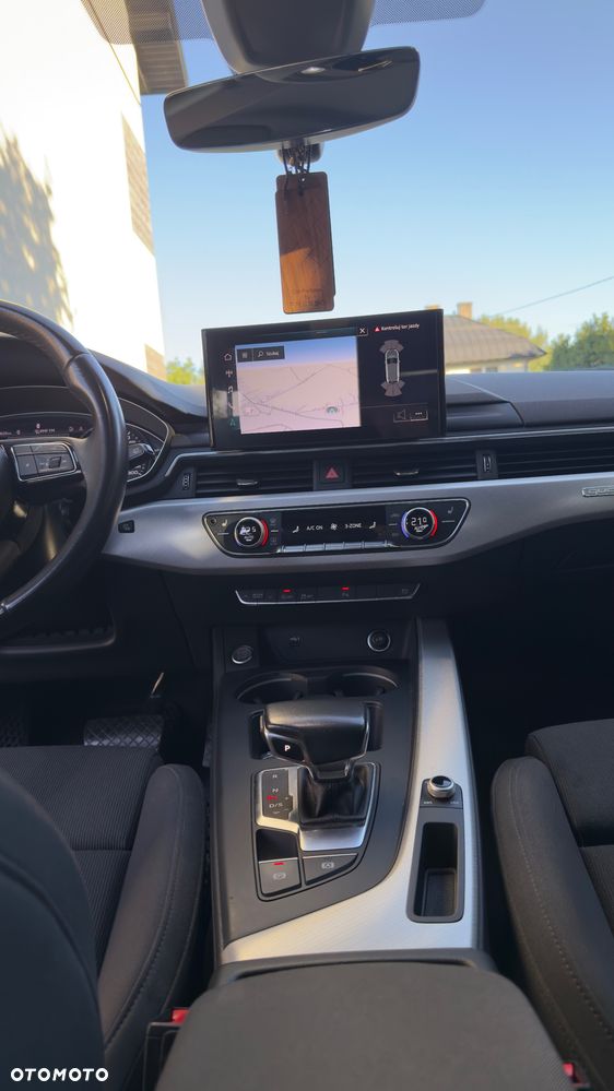 Audi A4 Avant - 14
