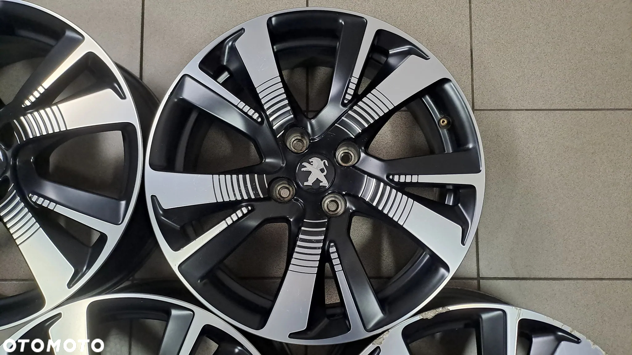 Felgi Aluminiowe 17 Peugeot 2008 I 4x108 ET 20 Pyxis - 8