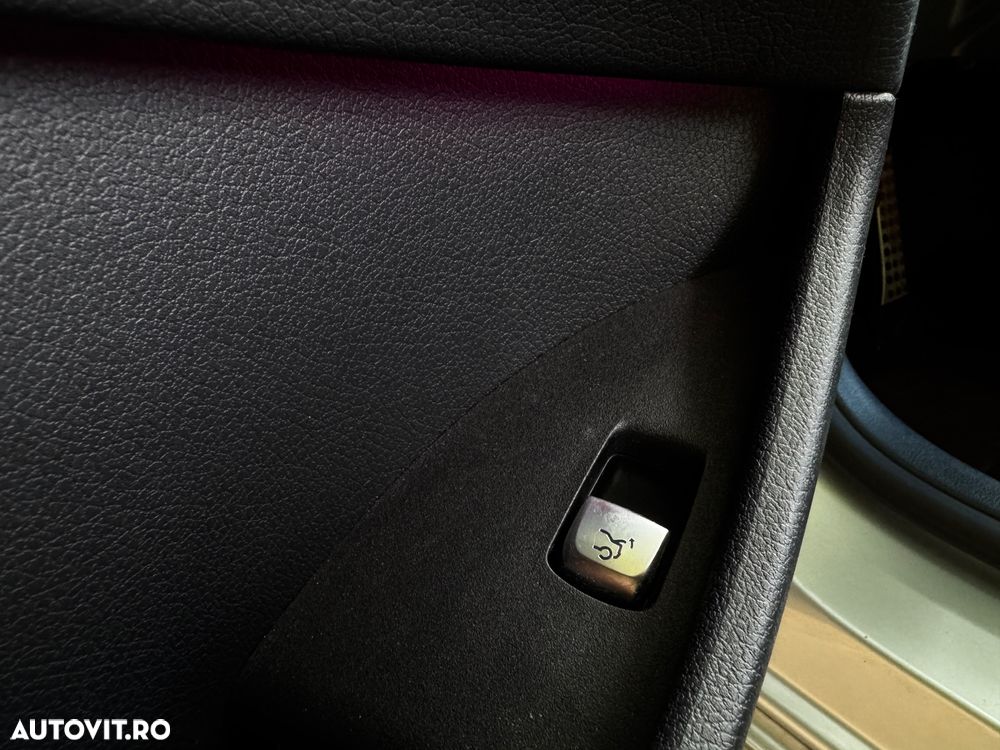 Mercedes-Benz E 220 d 4MATIC Aut. - 16