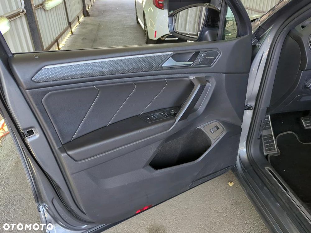 Volkswagen Tiguan Allspace 2.0 TSI 4Mot Elegance DSG - 11
