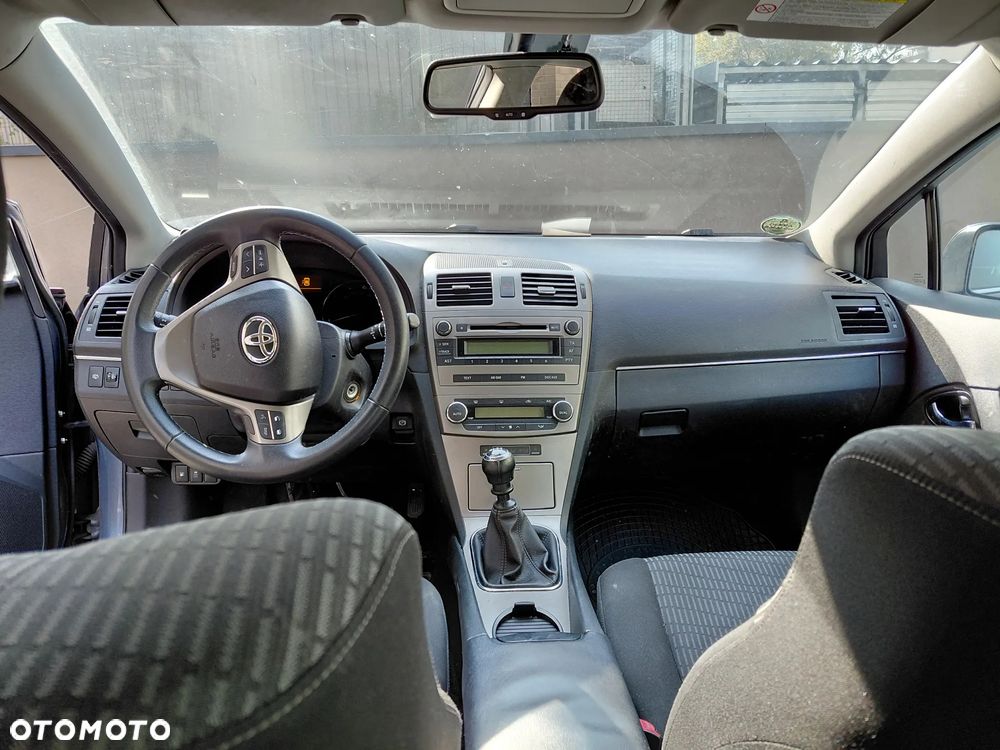 Toyota Avensis 1.8 Sol - 7