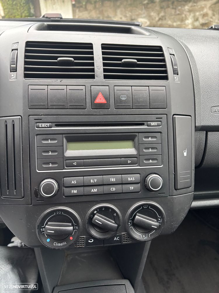 VW Polo 1.2 Conceptline - 10