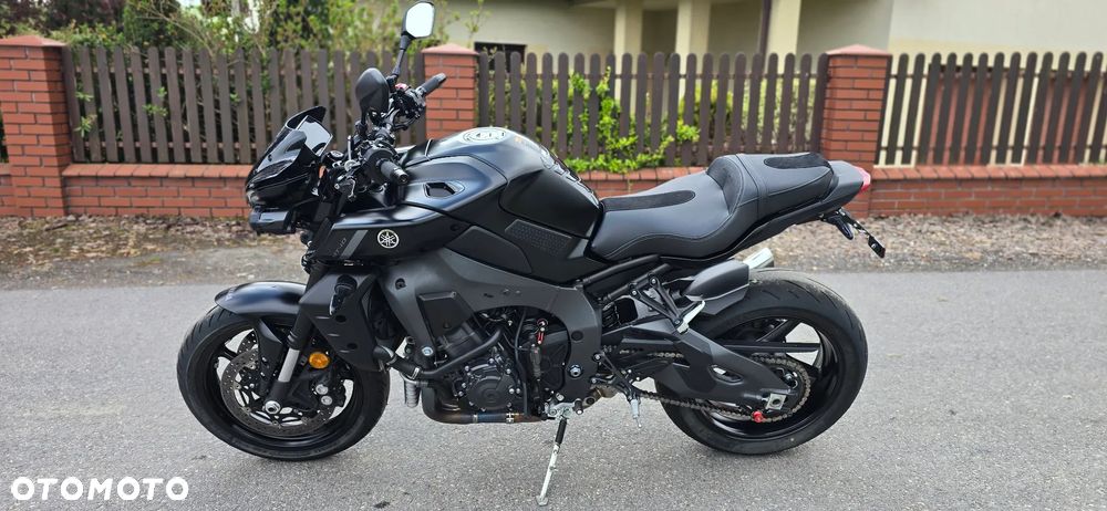 Yamaha MT - 9