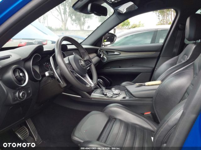 Alfa Romeo Stelvio 2.0 Turbo 16V AT8-Q4 Veloce Ti - 13