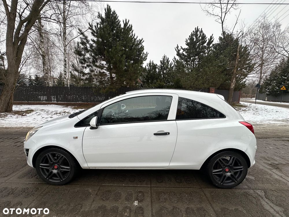 Opel Corsa 1.2 16V Essentia - 8