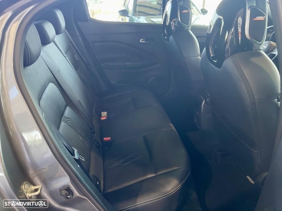 Nissan Juke 1.0 DIG-T N-Connecta NAV. DCT - 26