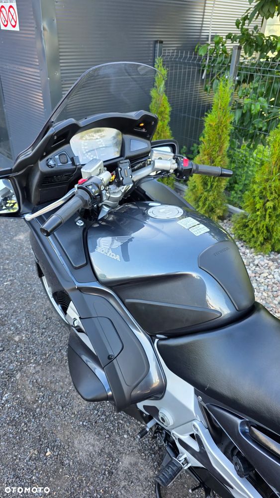 Honda ST - 22