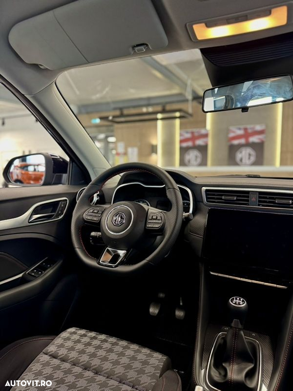 MG ZS 1.5 GSL 5MT Excite - 15