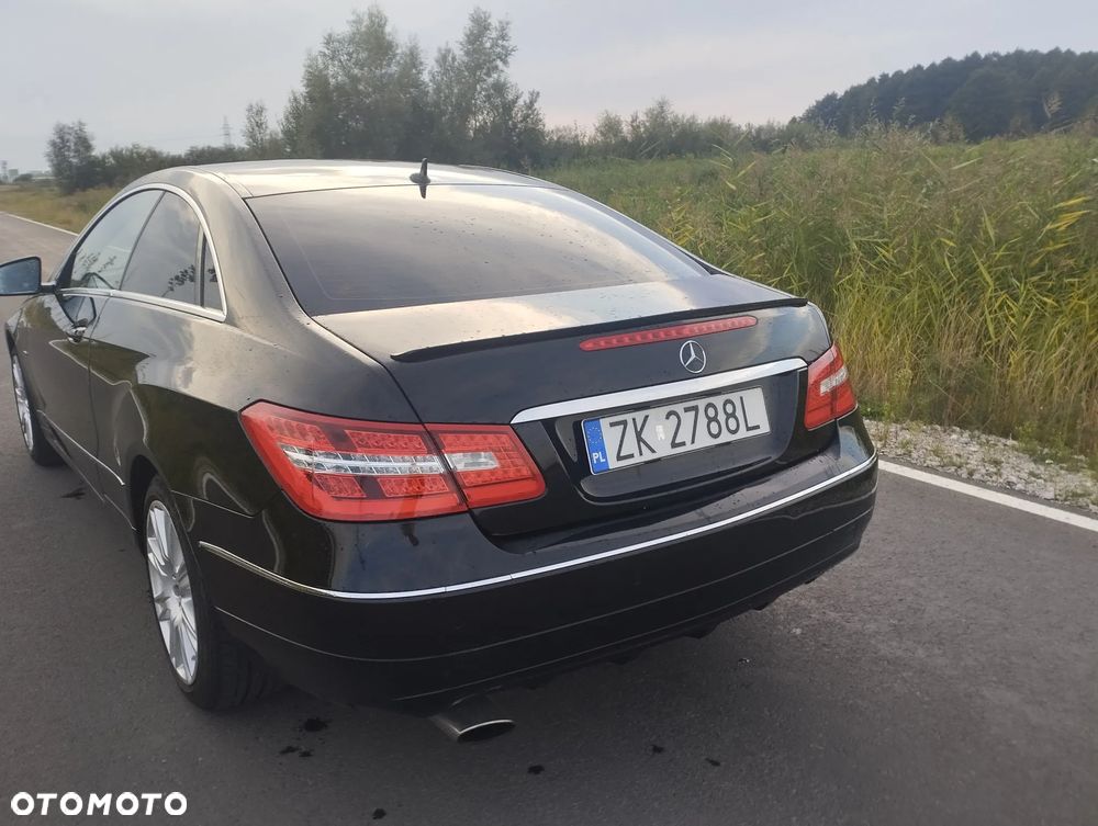 Mercedes-Benz Klasa E 200 BlueEFFICIENCY 7G-TRONIC Avantgarde - 11