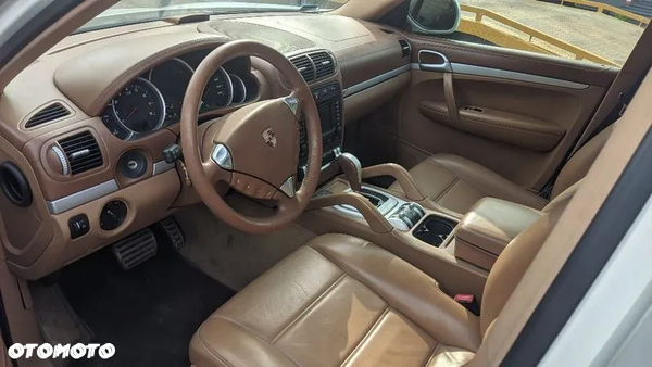 Deska Rozdzielcza  PORSCHE CAYENNE