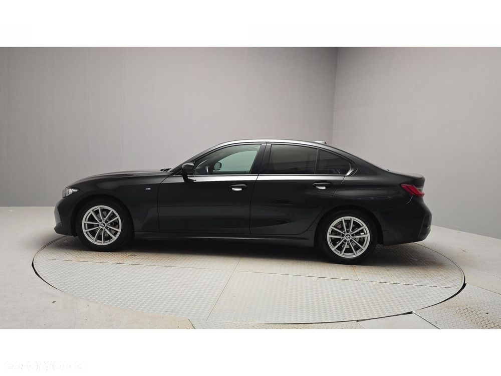 BMW Seria 3 320d xDrive mHEV M Sport - 3