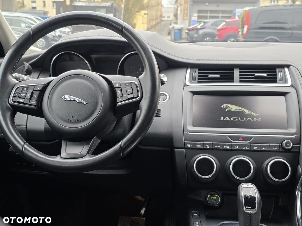 Jaguar E-Pace - 10