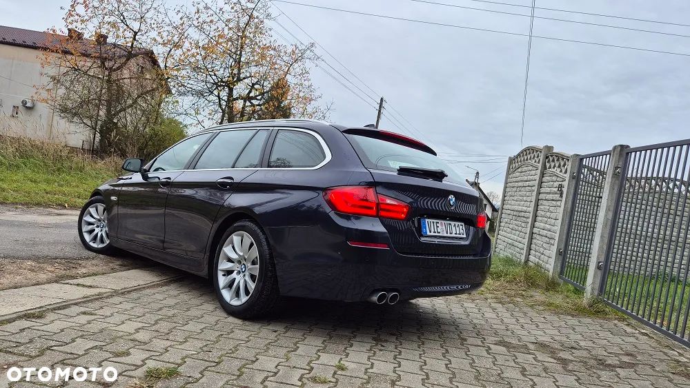 BMW Seria 5 520i Touring Sport-Aut - 9