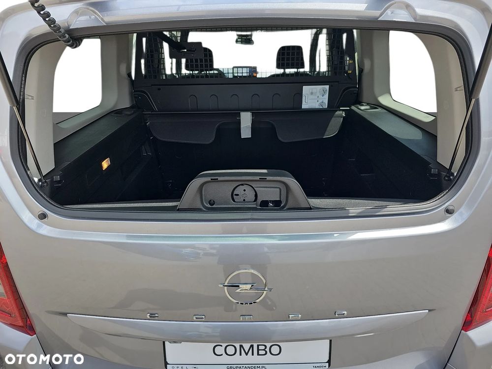 Opel COMBO 5-miescowy automat - 32