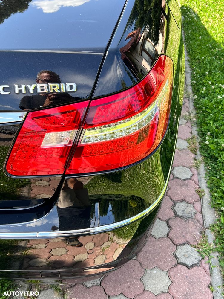 Mercedes-Benz E 300 BlueTEC HYBRID 7G-TRONIC Elegance - 14