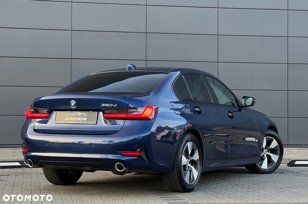 BMW Seria 3 320d Sport Line Shadow sport - 14