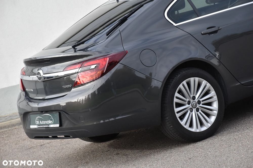 Opel Insignia 1.6 T Cosmo EU6 - 12