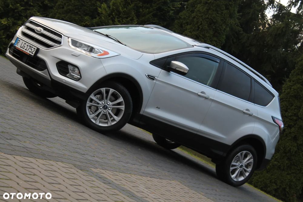 Ford Kuga - 2