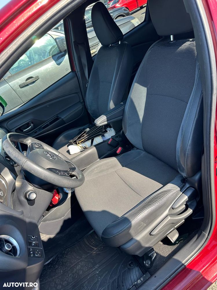 Toyota Yaris - 6