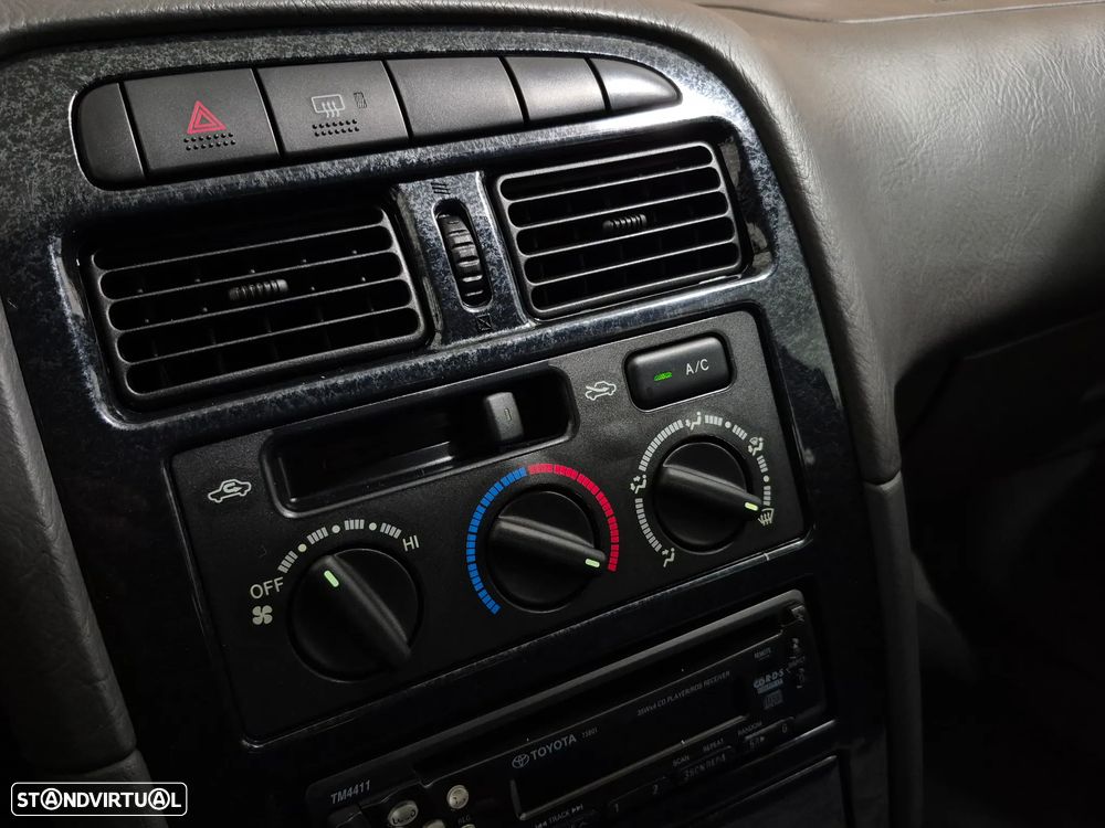 Toyota Avensis Liftback 1.6 Terra JE - 10