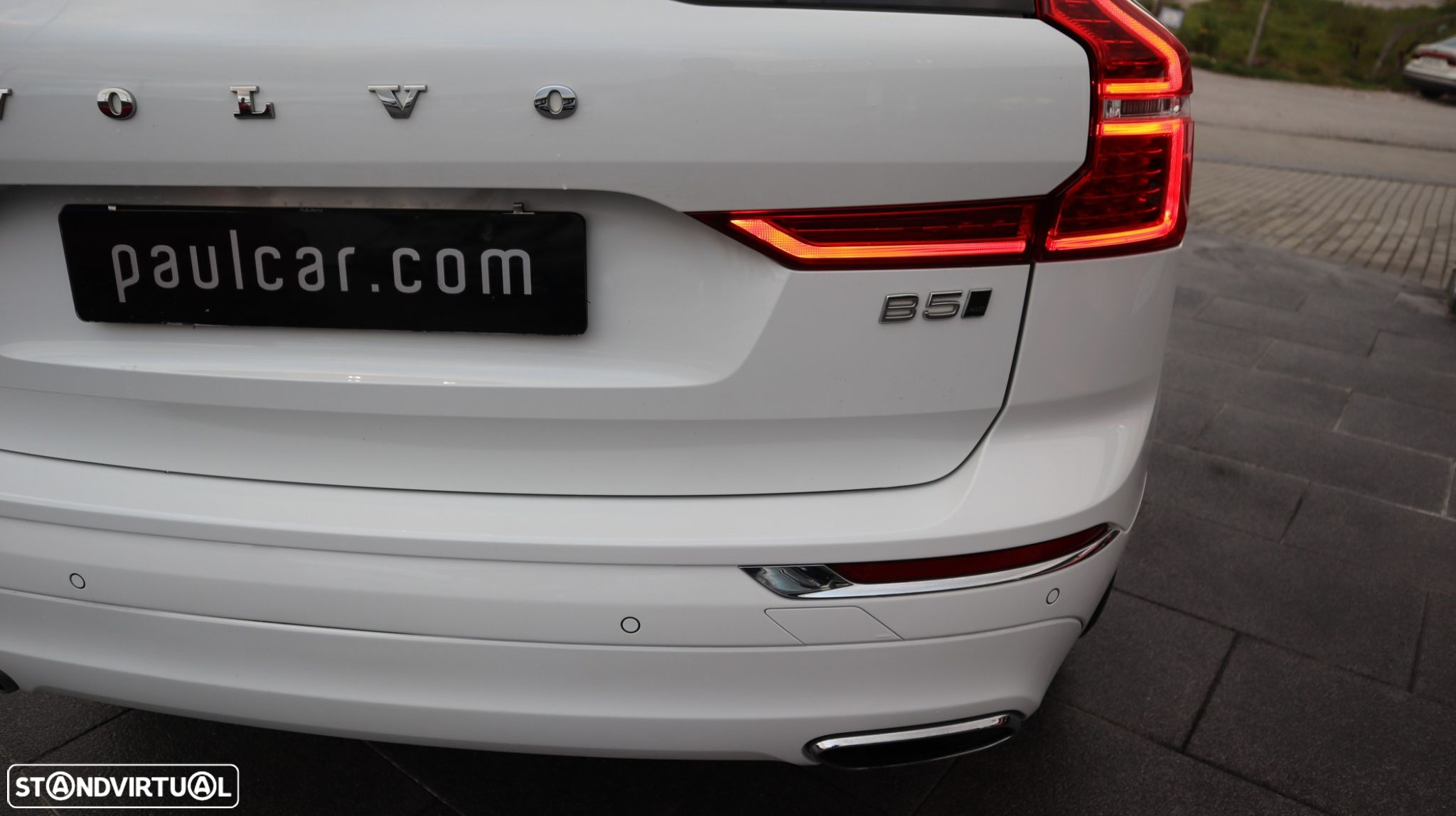 Volvo XC 60 2.0 B5 Inscription AWD - 6