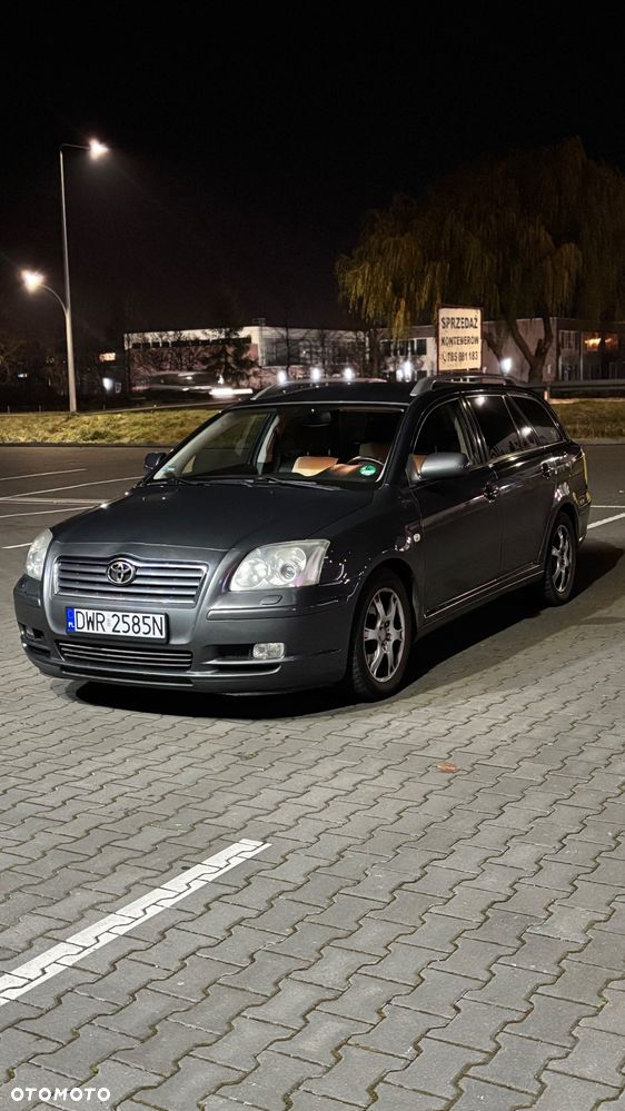 Toyota Avensis 2.2 D-CAT Sol - 9