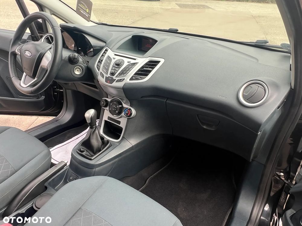 Ford Fiesta 1.25 Champions Edition - 4