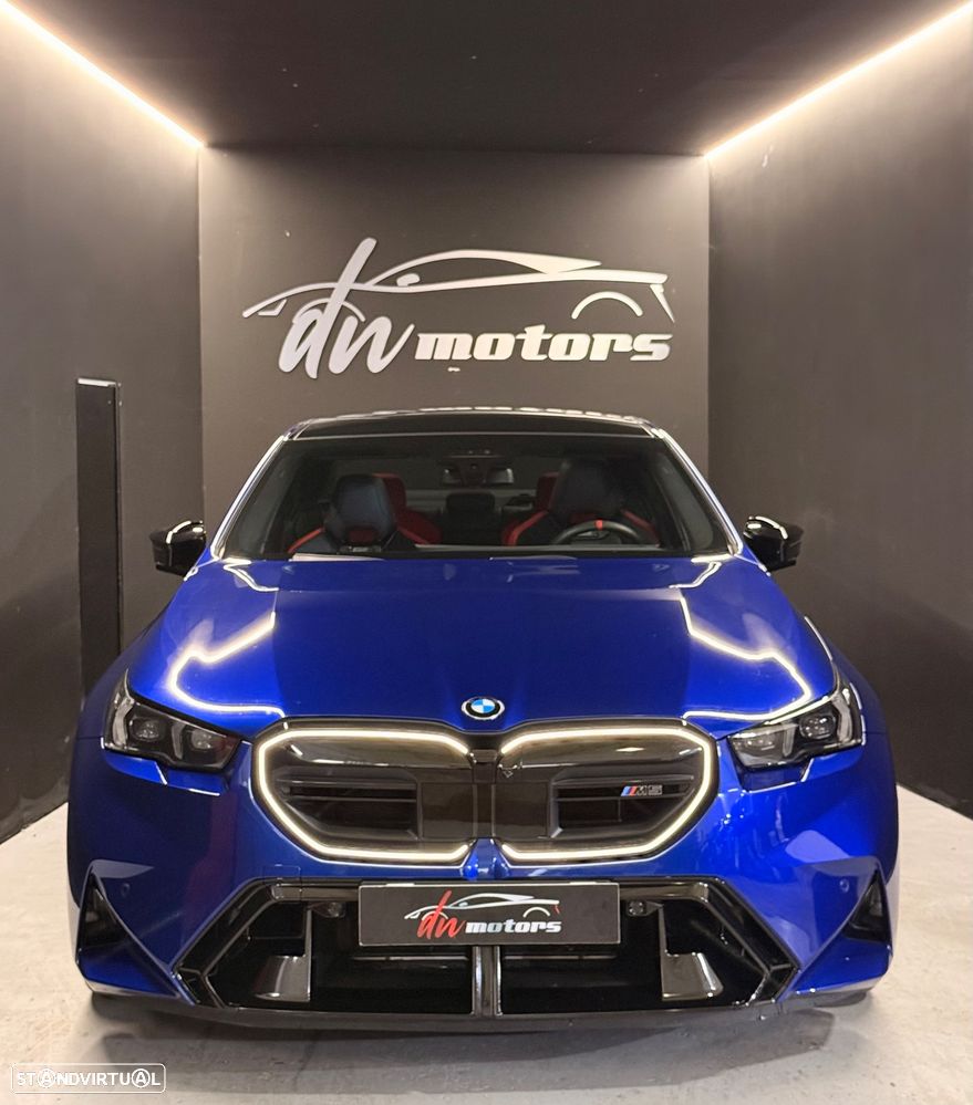 BMW M5 xDrive - 3
