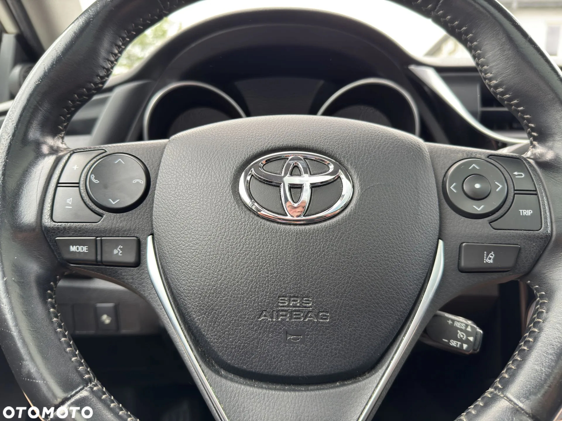 Toyota Auris Hybrid 135 Premium - 21
