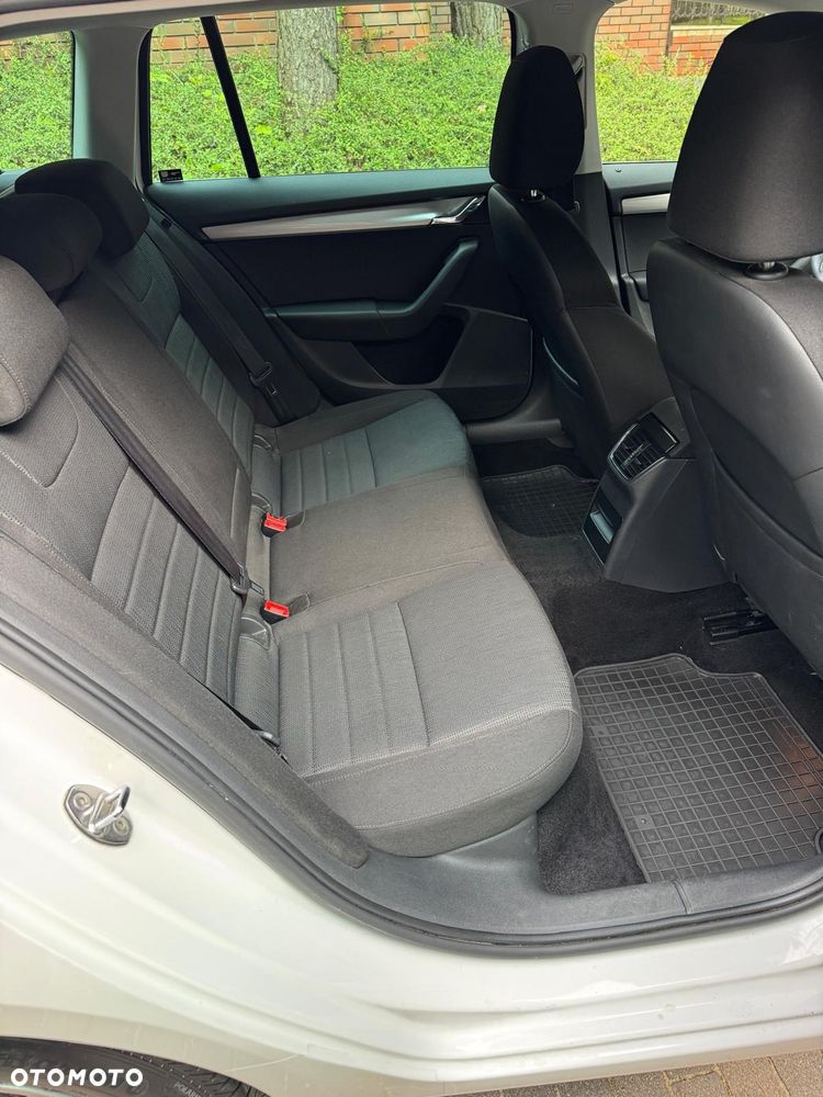 Skoda Octavia 1.8 TSI Elegance DSG - 15