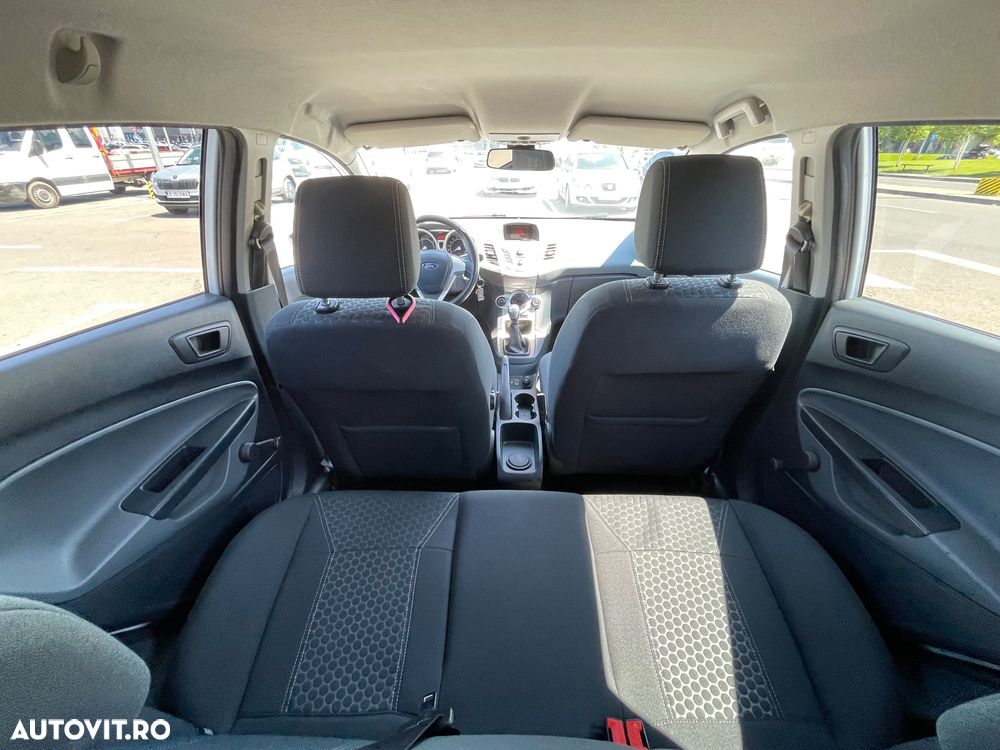 Ford Fiesta - 9