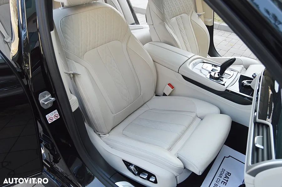 BMW Seria 7 740d xDrive - 33
