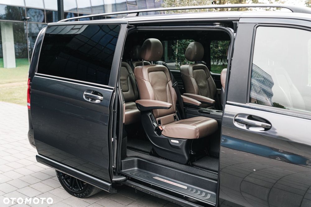 Mercedes-Benz Klasa V - 19