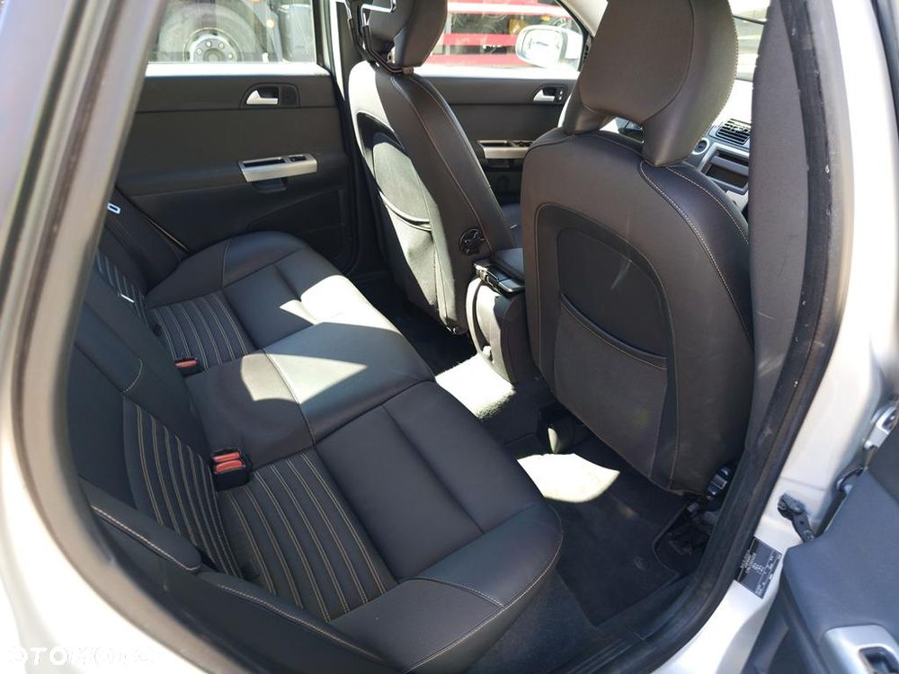 Volvo V50 - 4
