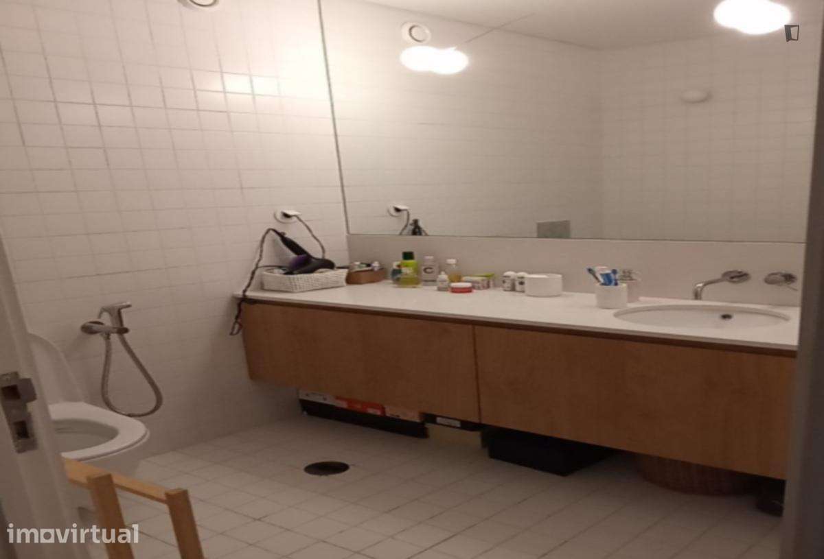 Quarto - localizado em Carnide Lisbon - Grande imagem: 5/11