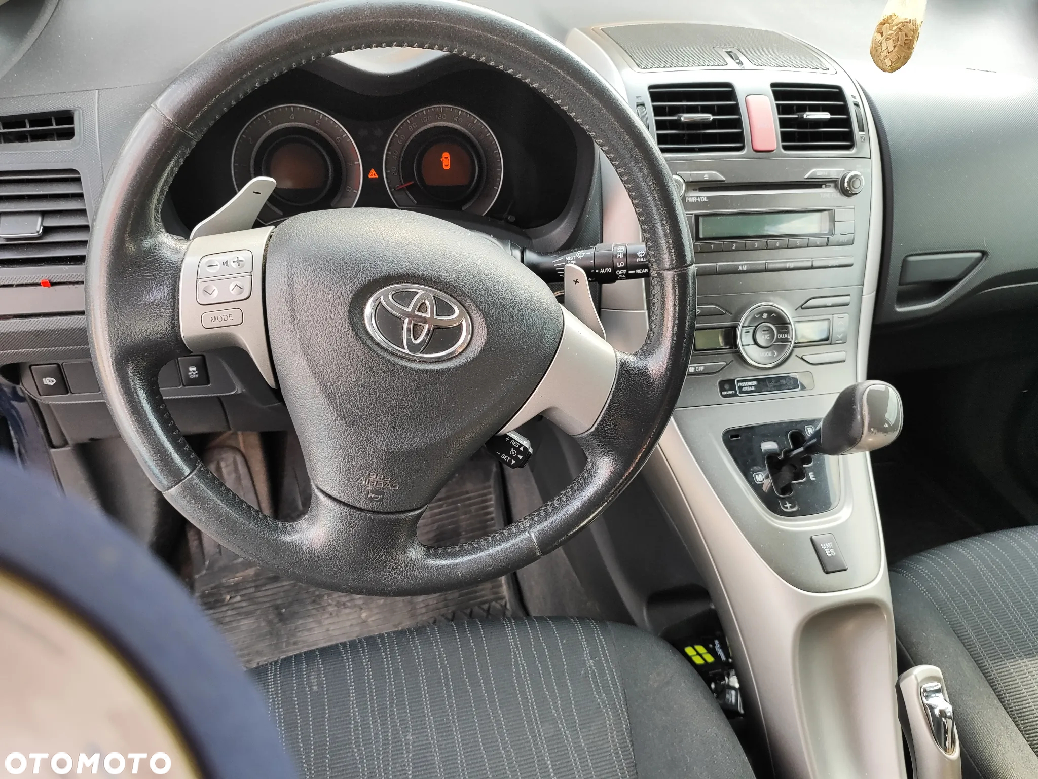 Toyota Auris 1.6 VVT-i Luna MM - 12