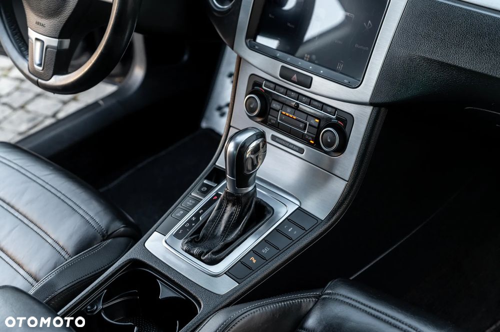 Volkswagen Passat CC 2.0 TSI DSG Exclusive - 25