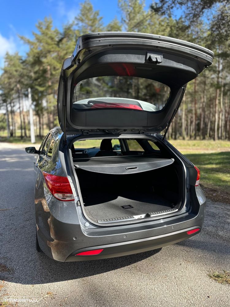 Hyundai i40 SW 1.7 CRDi Blue Comfort - 38