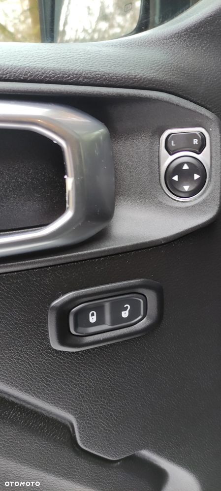 Jeep Wrangler 2.0 T-GDI Hardtop AWD Automatik Rubicon - 22