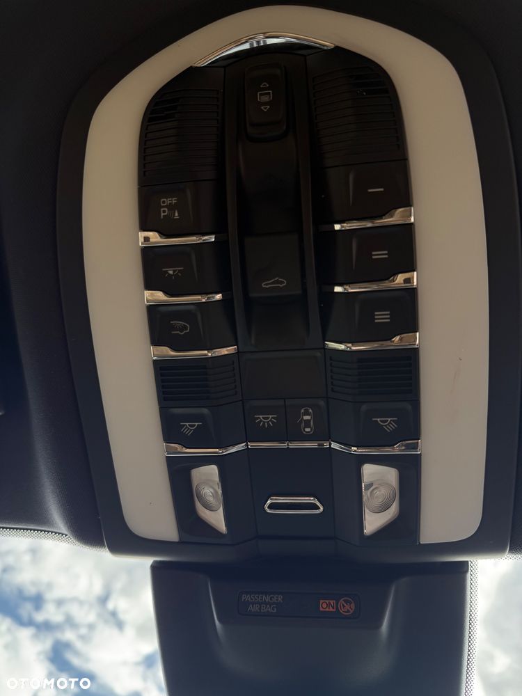 Porsche Macan PDK - 12