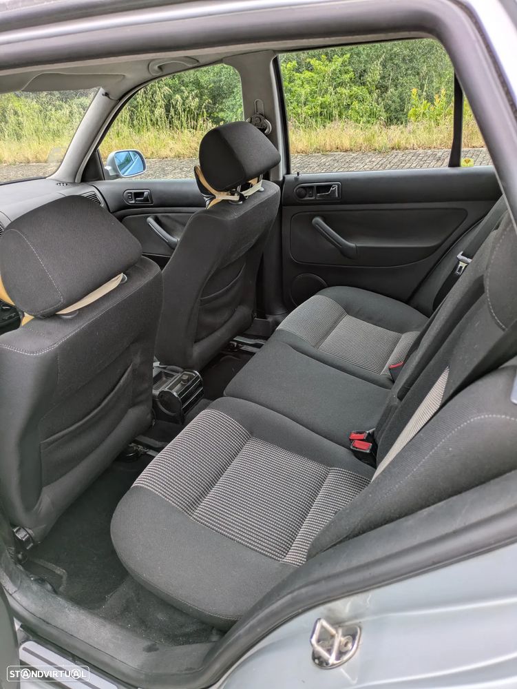 VW Golf 1.9 TDi Highline - 10