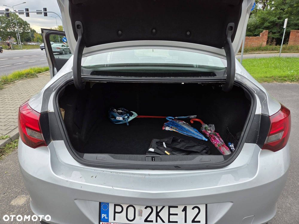 Opel Astra 1.4 T EU6 - 10