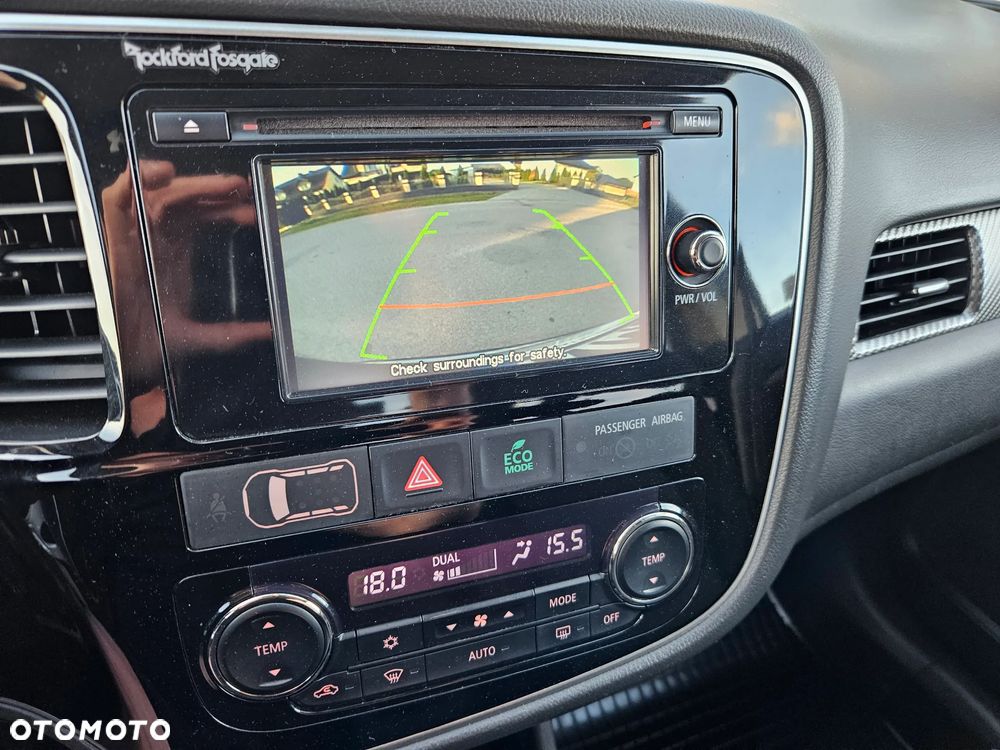 Mitsubishi Outlander 2.0 Intense Comfort 4WD CVT - 22