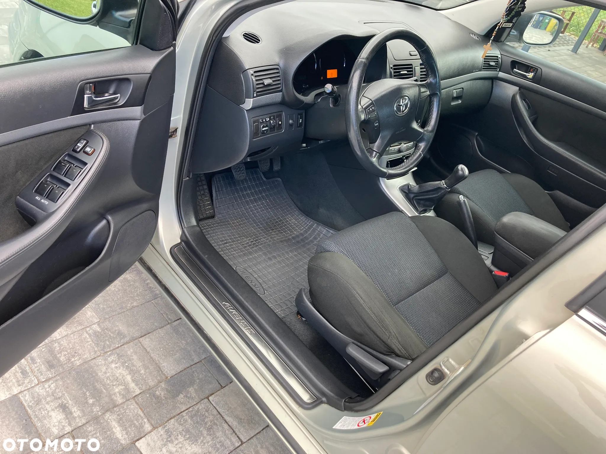 Toyota Avensis 1.8 VVT-i Sol - 12