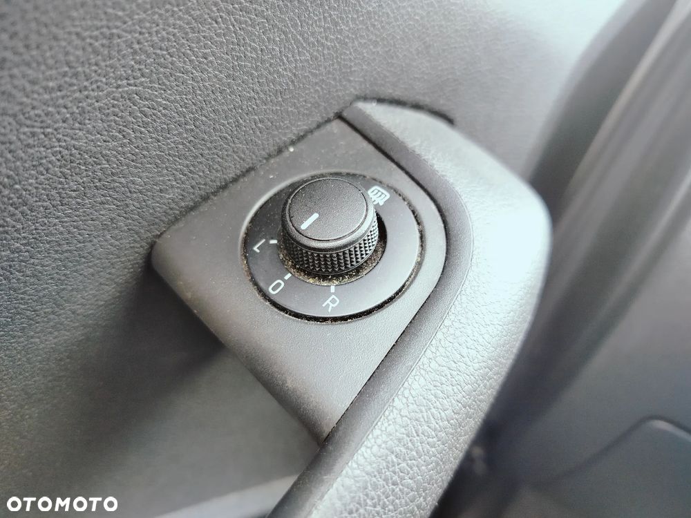 Skoda Octavia 1.6 TDI DPF DSG Active - 29